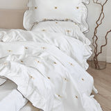 Conjunto de cama com estampa de libélulas e babados. - 4 peças