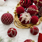 Bolas de Natal Pintadas e de Pelúcia Vermelhas para Árvore de Natal