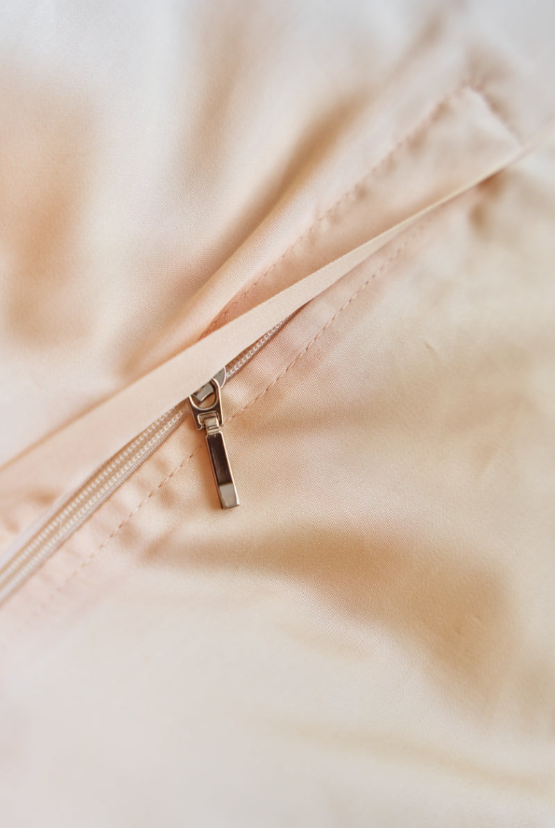 Conjunto de roupa de cama Tencel Cashew com detalhes em rosa - 4 peças